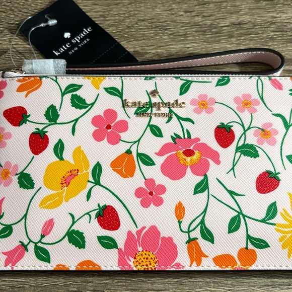 Kate Spade Wristlet Strawberry floral print NWT - Picture 2 of 7